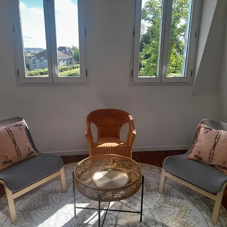 Appart Dans Petit Chateau En Centre Ville Lagny-sur-Marne Exterior photo