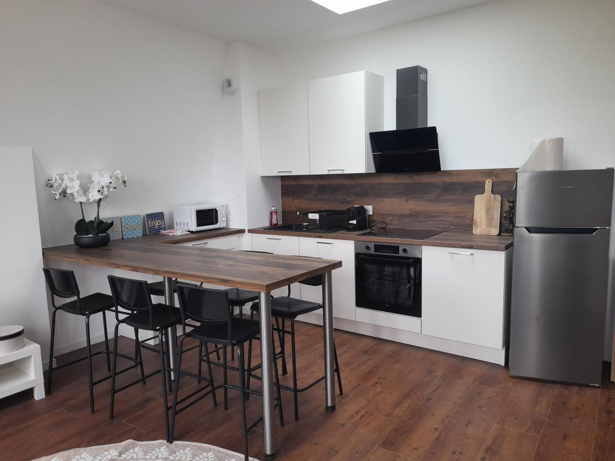 Dans Petit Chateau En Centre Apartment *
