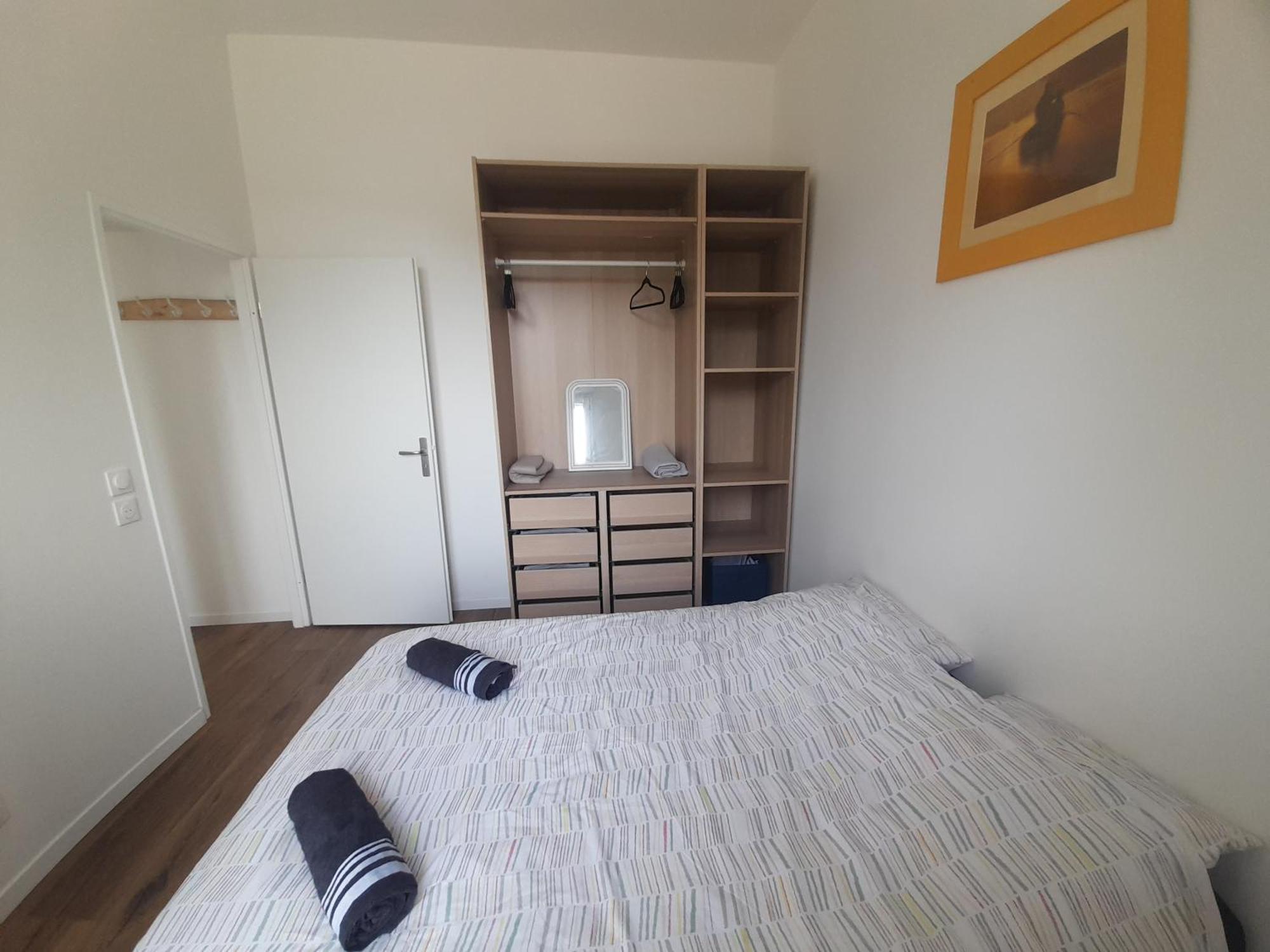Dans Petit Chateau En Centre *
